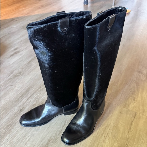 Black Leather Knee-High Boots - Picture 4 of 17